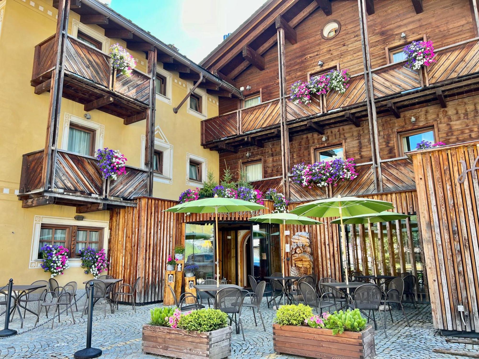 Hotel Primula Livigno Esterno foto